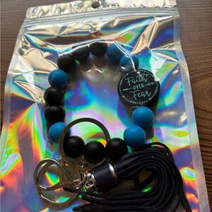 Faith Over Fear Beaded Keychain Bracelet